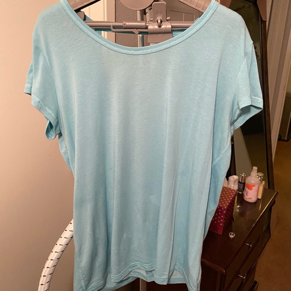 Champion workout top